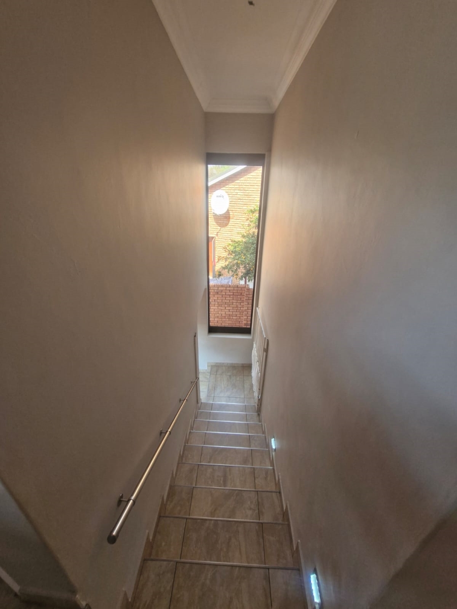 5 Bedroom Property for Sale in Kathu Northern Cape